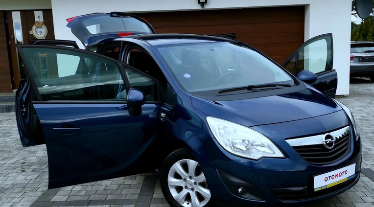 Opel Meriva cena 23900 przebieg: 172000, rok produkcji 2012 z Gliwice małe 667